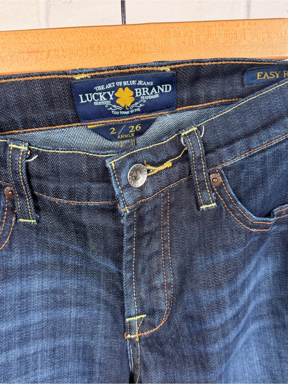 Lucky Brand Easy Rider Bootcut Jeans Dark Wash Stretch Denim Womens 2/26 - Picture 2 of 9